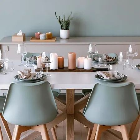 Huswell - Bright Seaview In Oostende