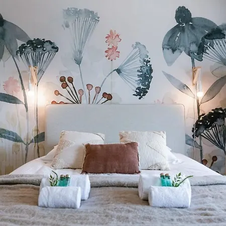 Huswell - Bright Seaview In Ostend