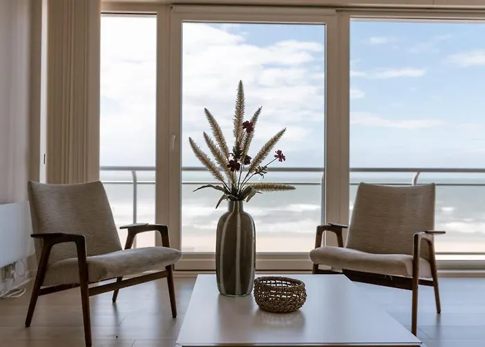 Huswell - Bright Seaview In *