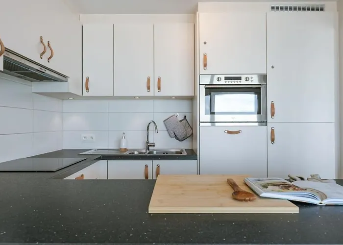 Huswell - Bright Seaview In Appartement Ostende