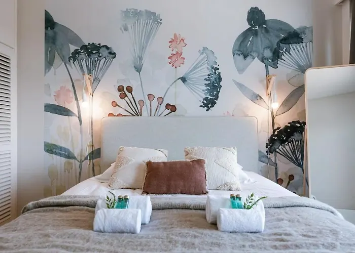 Huswell - Bright Seaview In Ostende